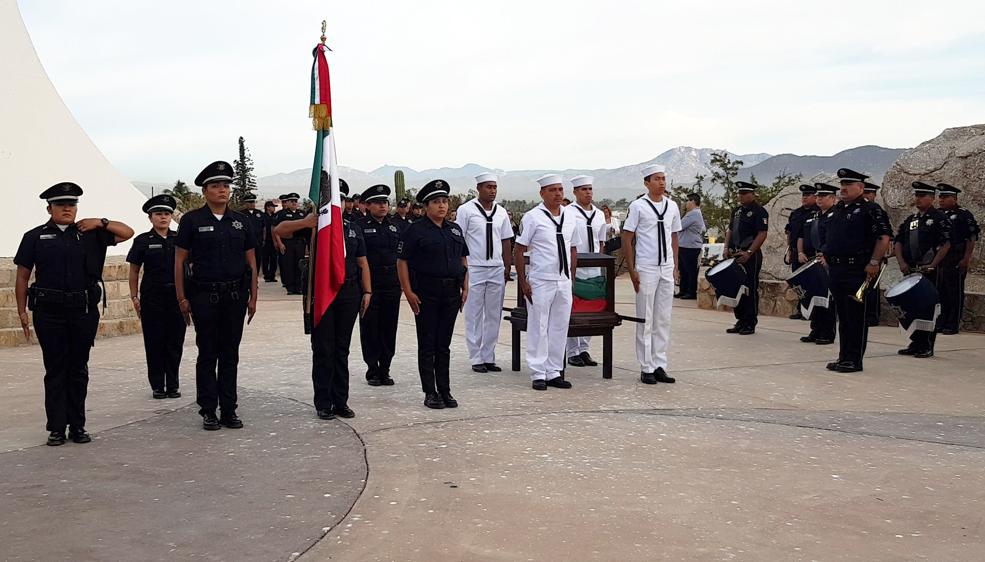 INICIA LA RUTA DE LA BANDERA MONUMENTAL 2019 EN CABO SAN LUCAS | Radio ...