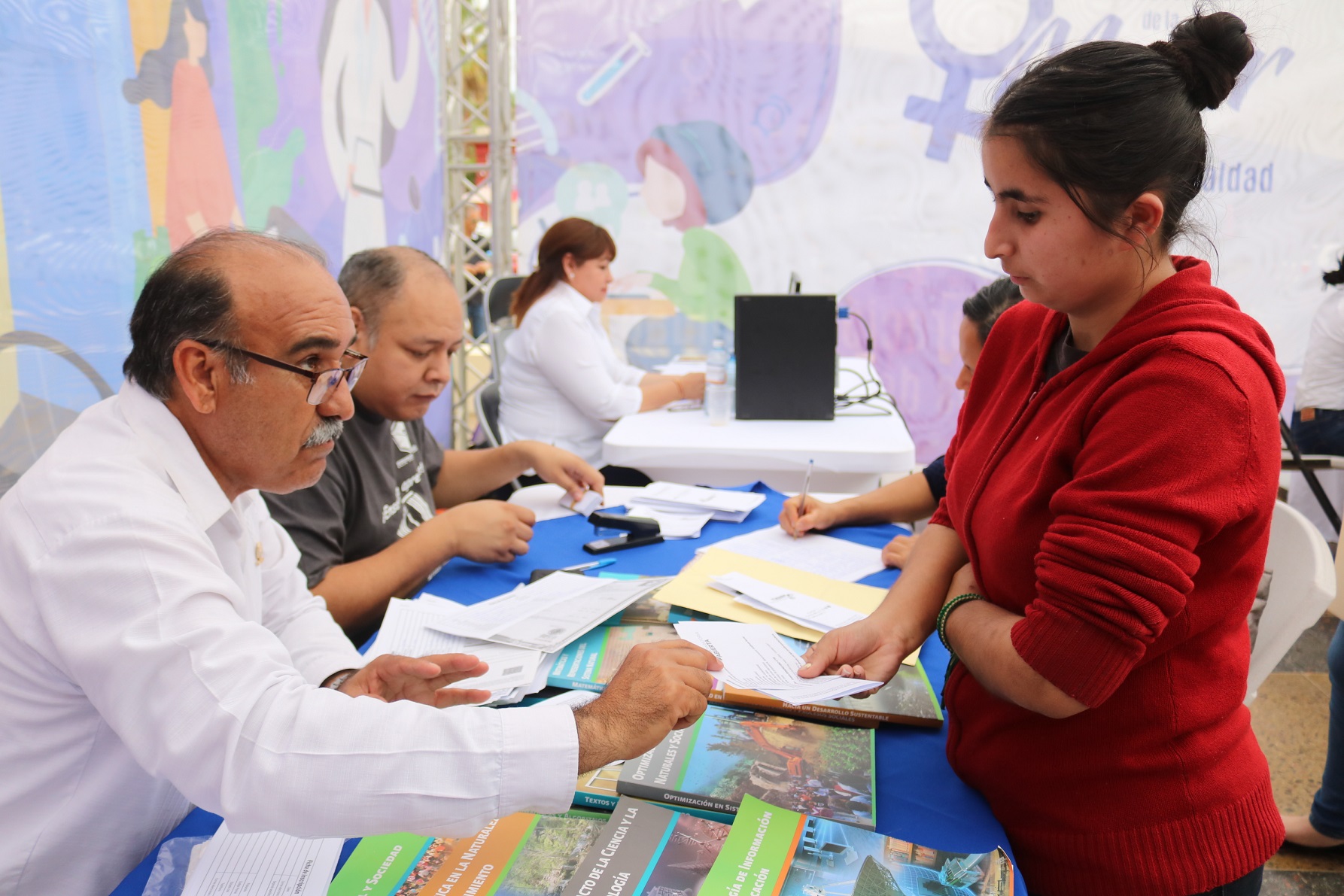 Exenta De Cobro De ExÁmenes A 65 Mujeres Preparatoria Abierta De Sep Radio Activo Bcs 5008